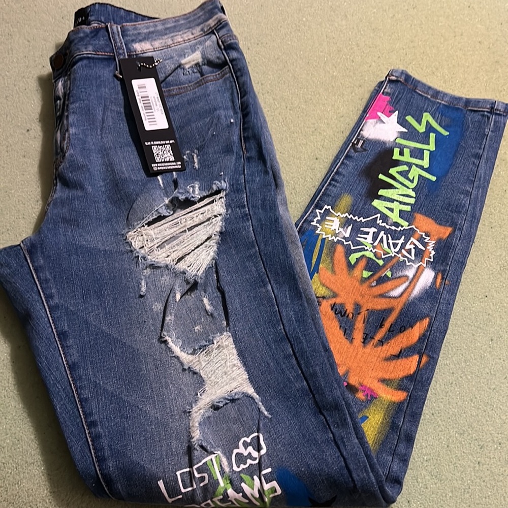 Jeans - Picture 8 of 8